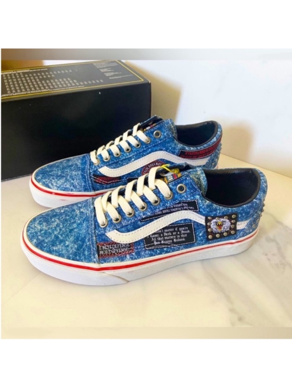 Vans Cobra Kai x Old Skool
'Eagle Fang Karate
VNOA3WKT6GL